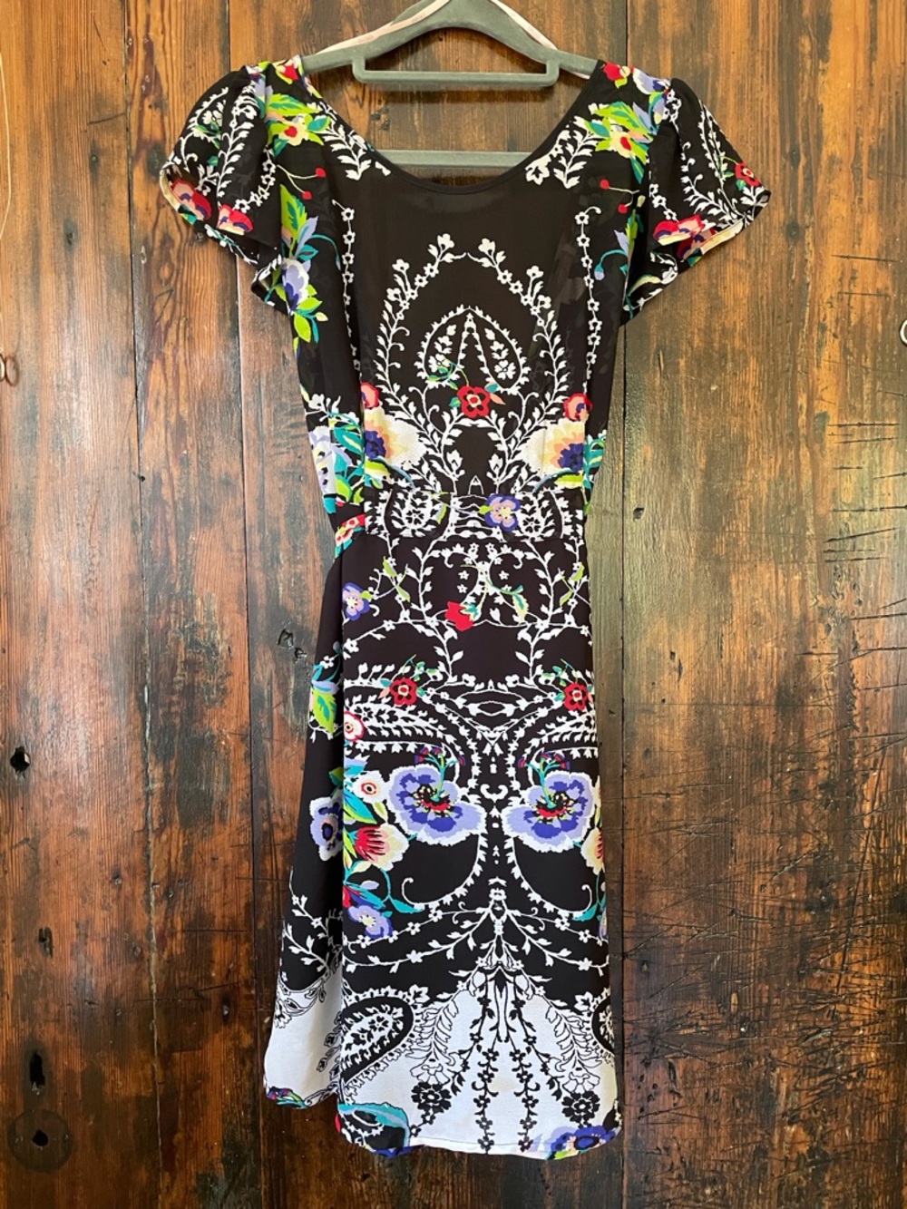 Forever 21 Floral Paisley Mini Dress • Open Back • Flutter Sleeves • Size XS